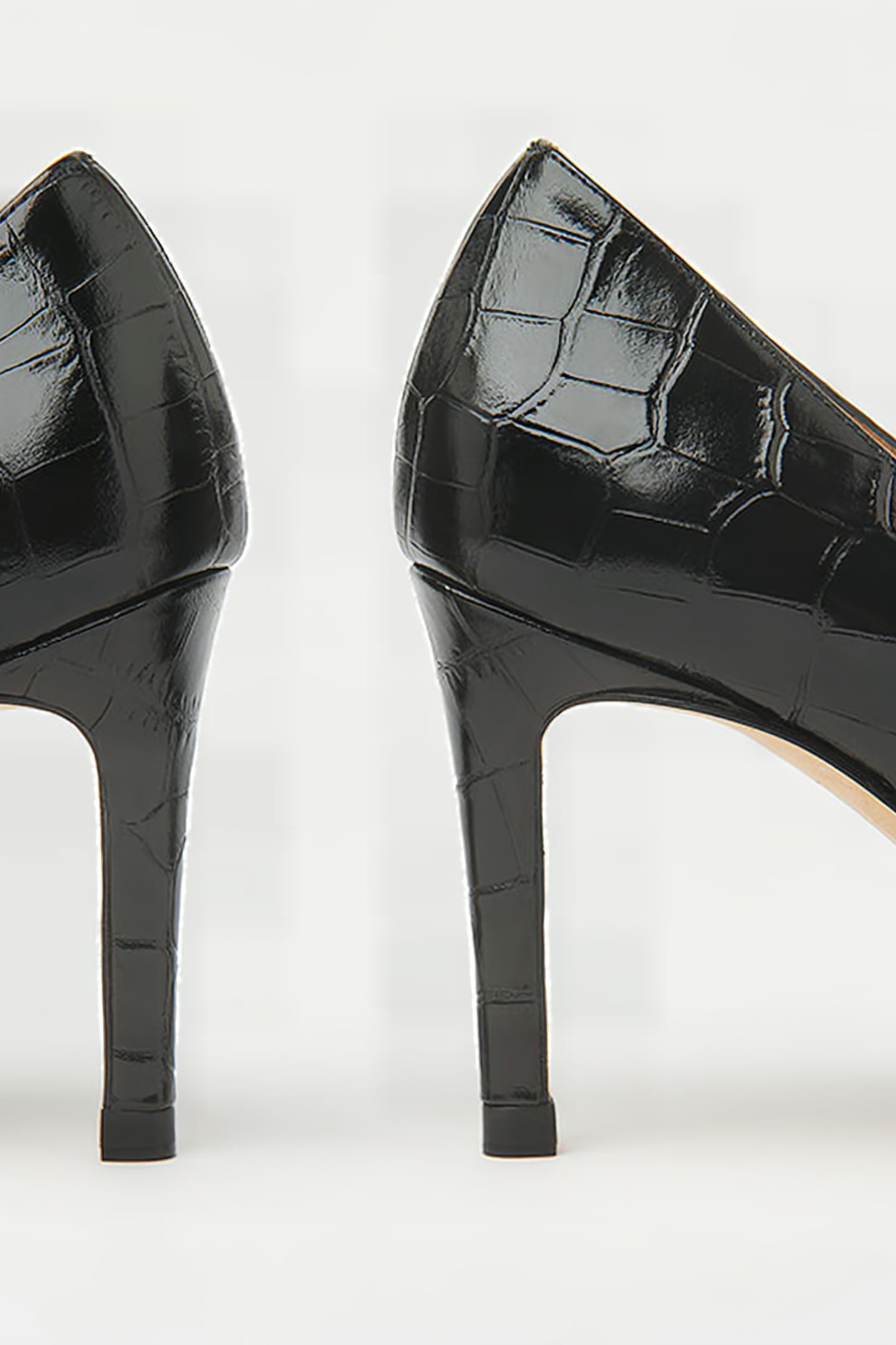 FLORET COURT HEEL BLACK 6