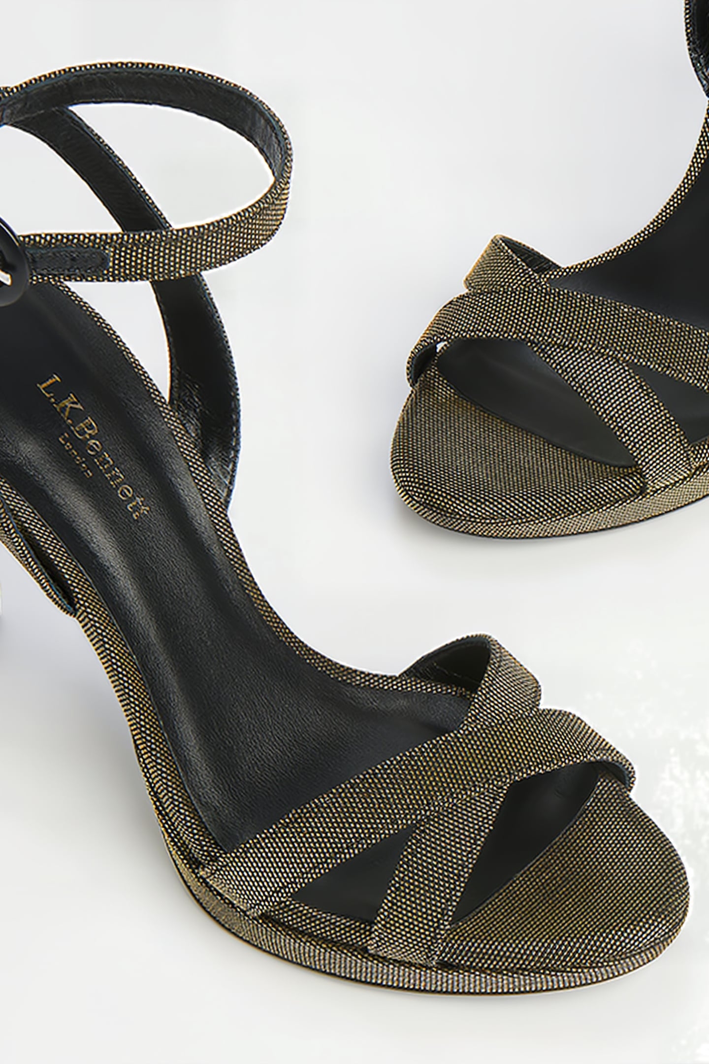 NEATH SANDAL GOLD/BLACK 3