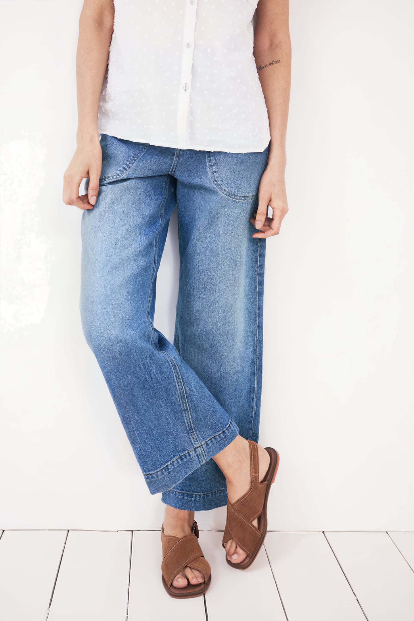 TIA WIDE LEG CROPPED JEAN  DENIM 2