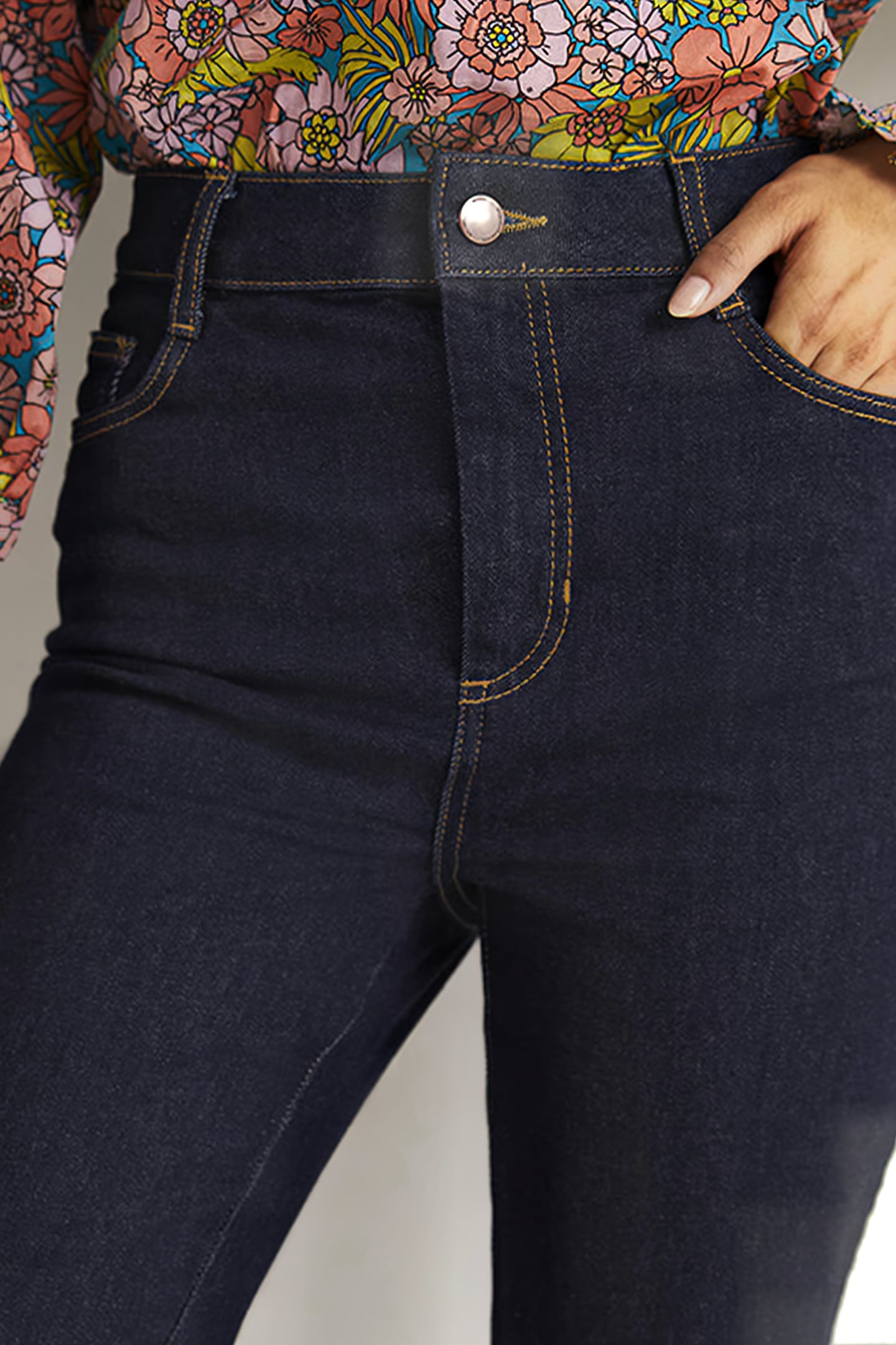 HIGH WAIST SMART FLARE JEANS DDN 4