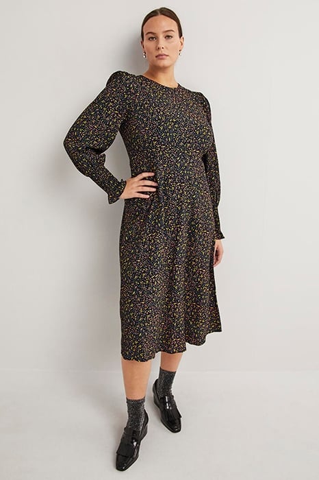 SMOCKED CUFF MIDI DRESS BLK 3