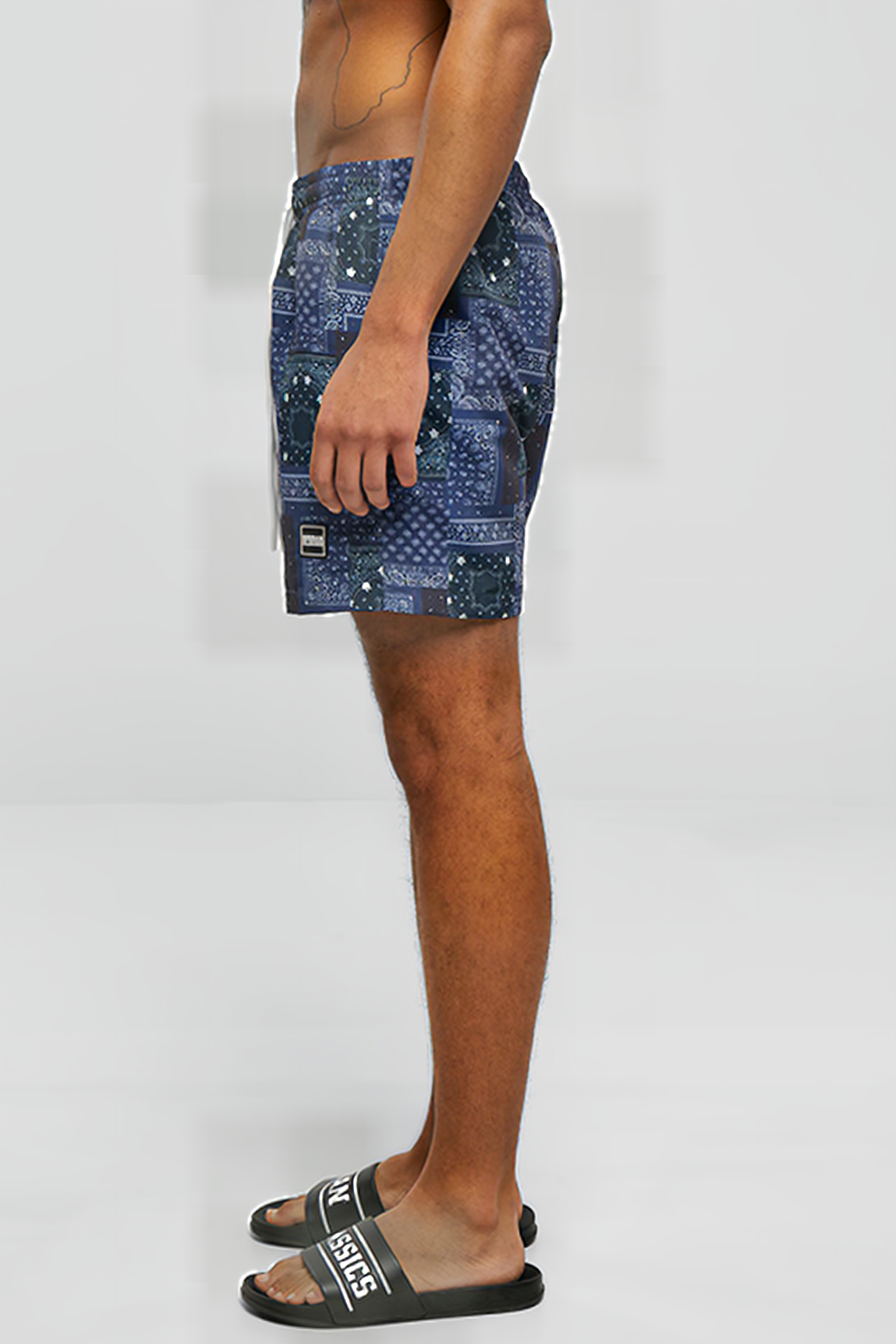PATTERN SWIM SHORTS NAVY BANDANA AOP 8