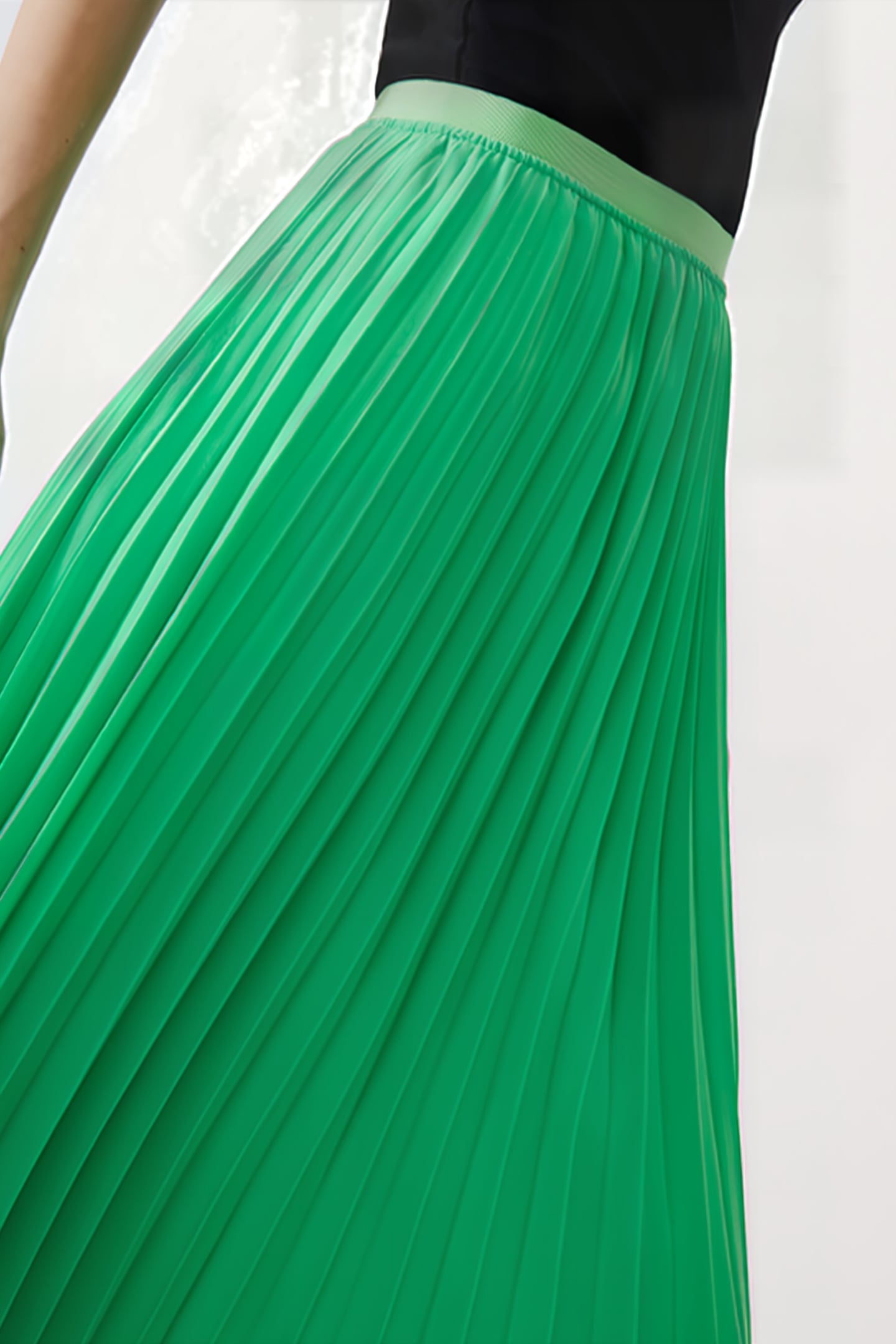 PLEAT GEORGETTE MIDI SKIRT POISE GREEN 3