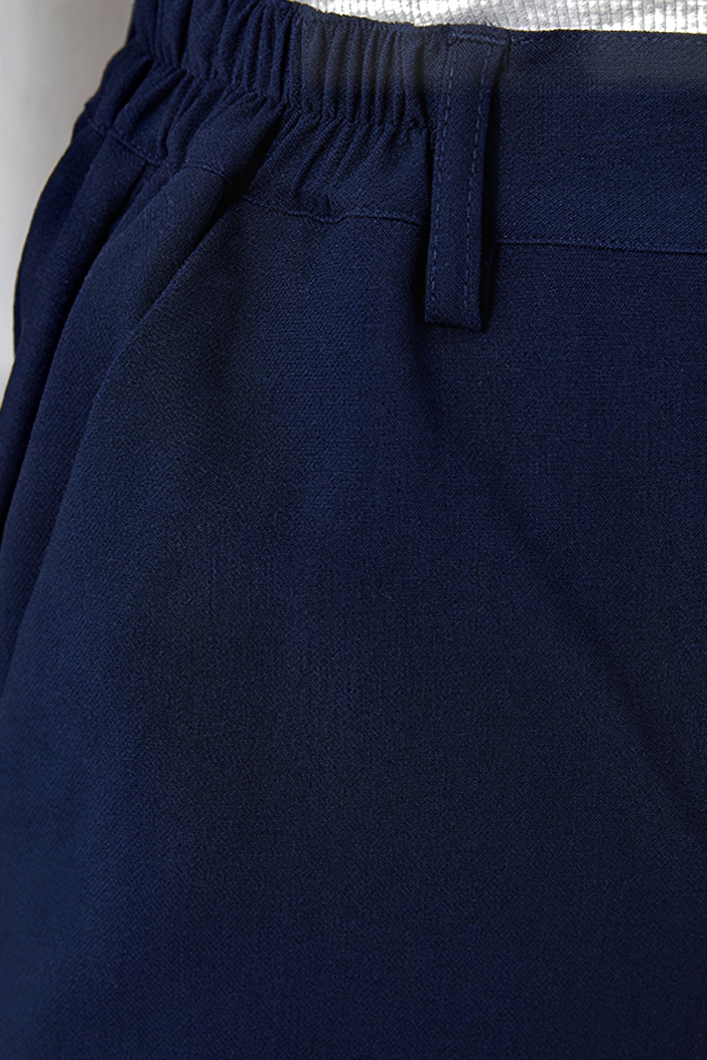 TAILORED SHORT DK NAVY 5