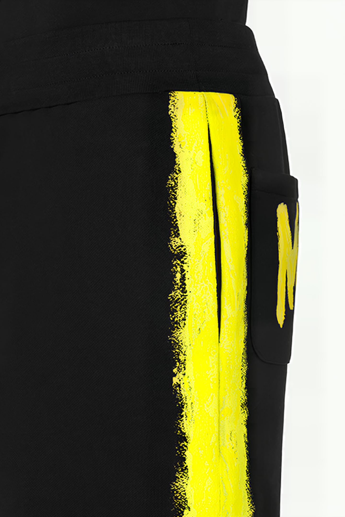 BERMUDA SHORTS IN MOSCHINO PAINT ORGANIC FLEECE BLACK 4