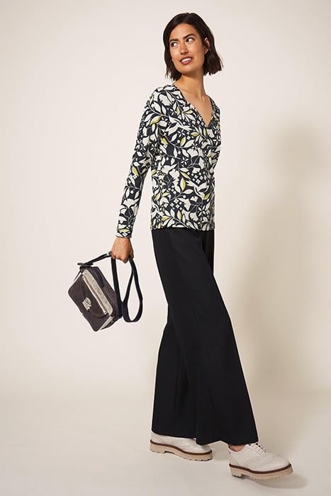 NELLY  TEE BLACK PRINTED 3