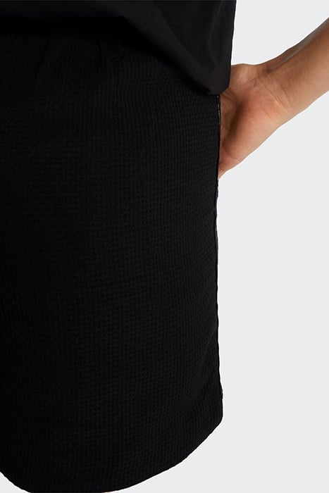 BLACK WAFFLE-KNIT SHORTS WITH LETTER BANDS 6