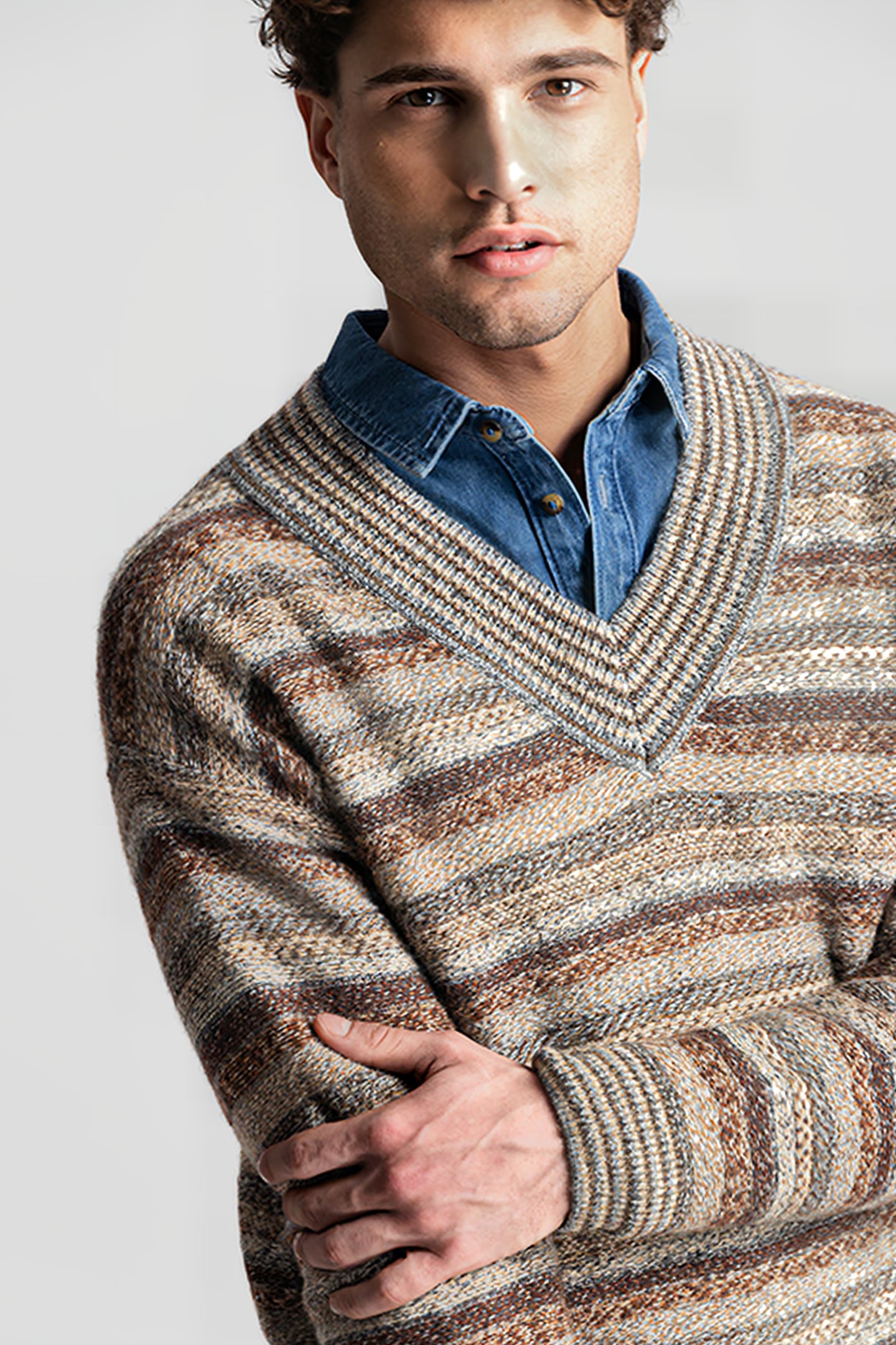 DS_IGOR RELAXED V-NECK OAK 4