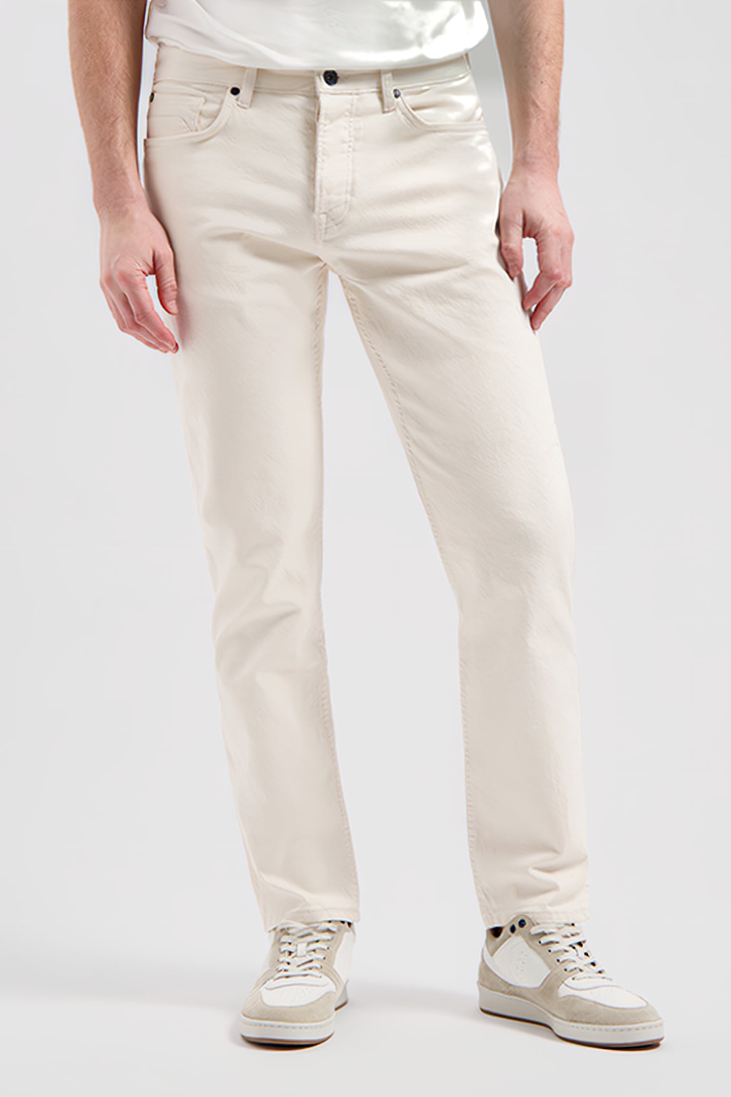 DS_GENT D OFFWHITE 1