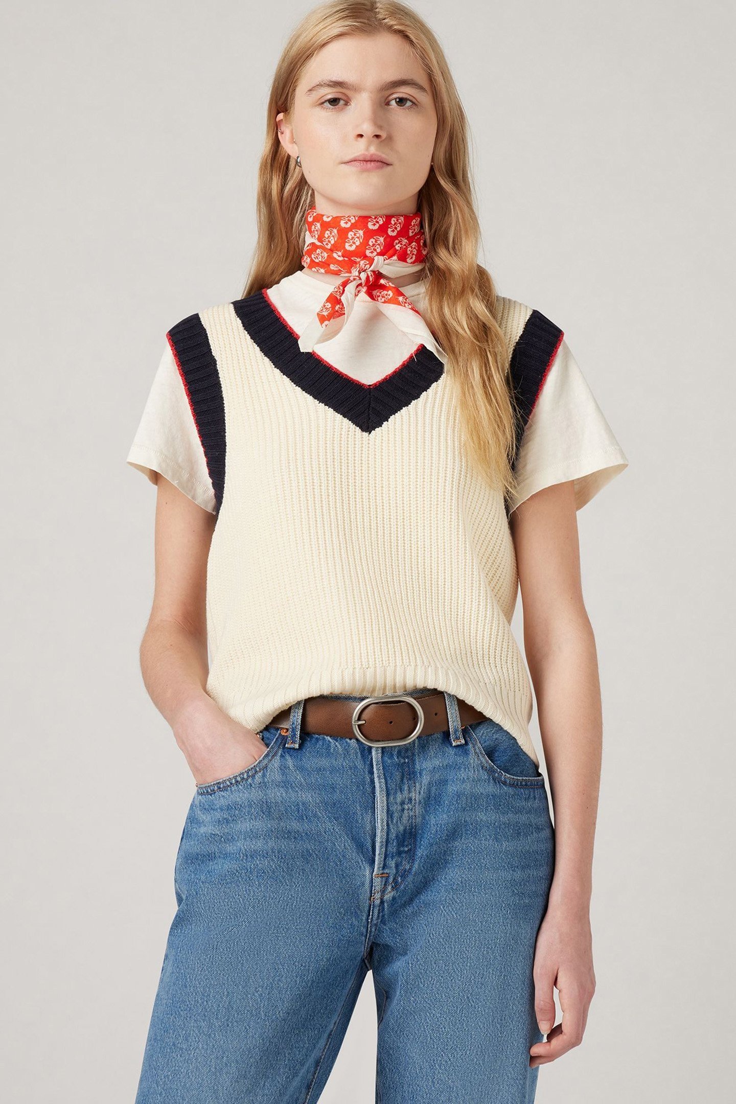 BRYNN SWEATER VEST 4