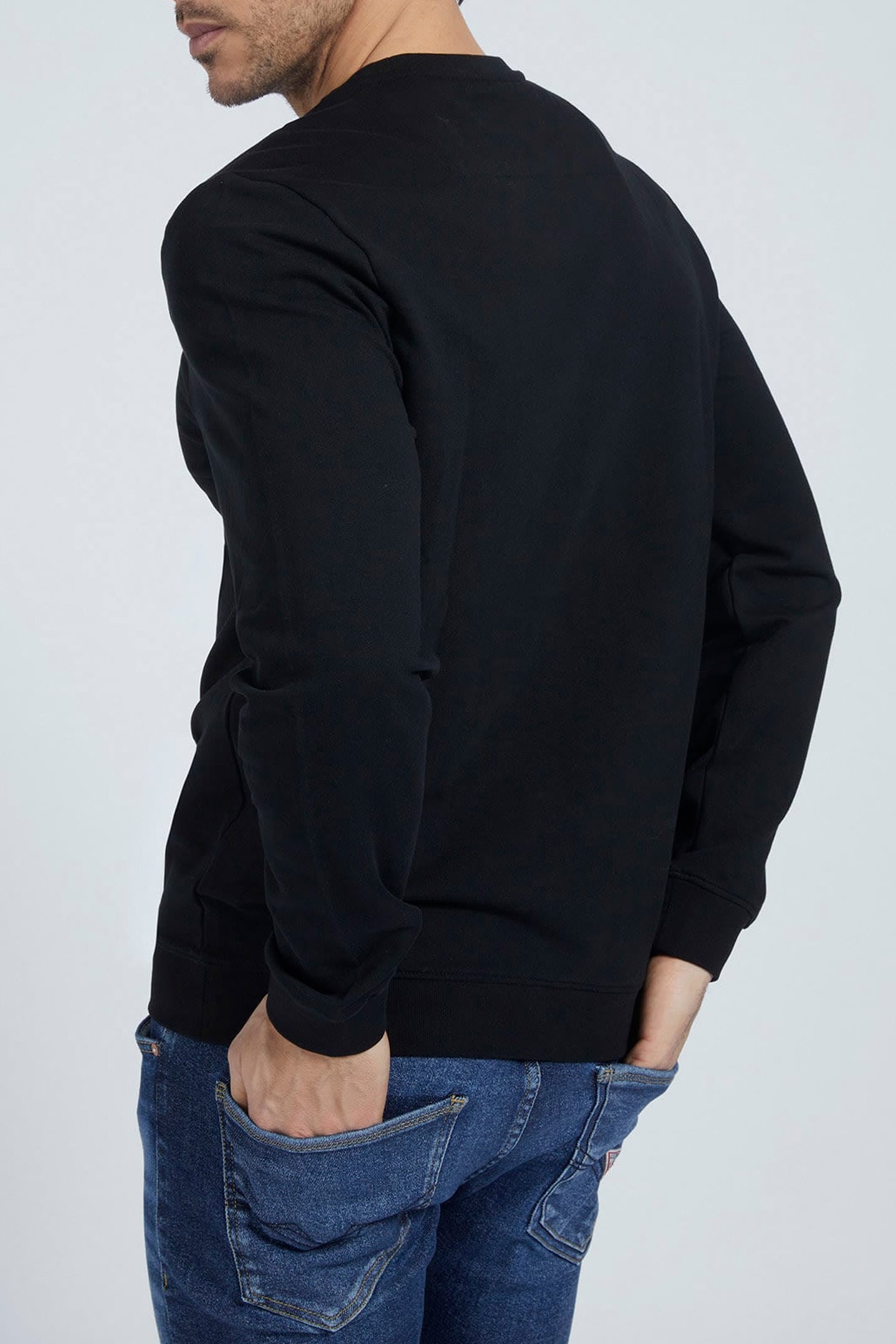 GUESS ECO AUDLEY CN FLEECE JET BLACK A996 2