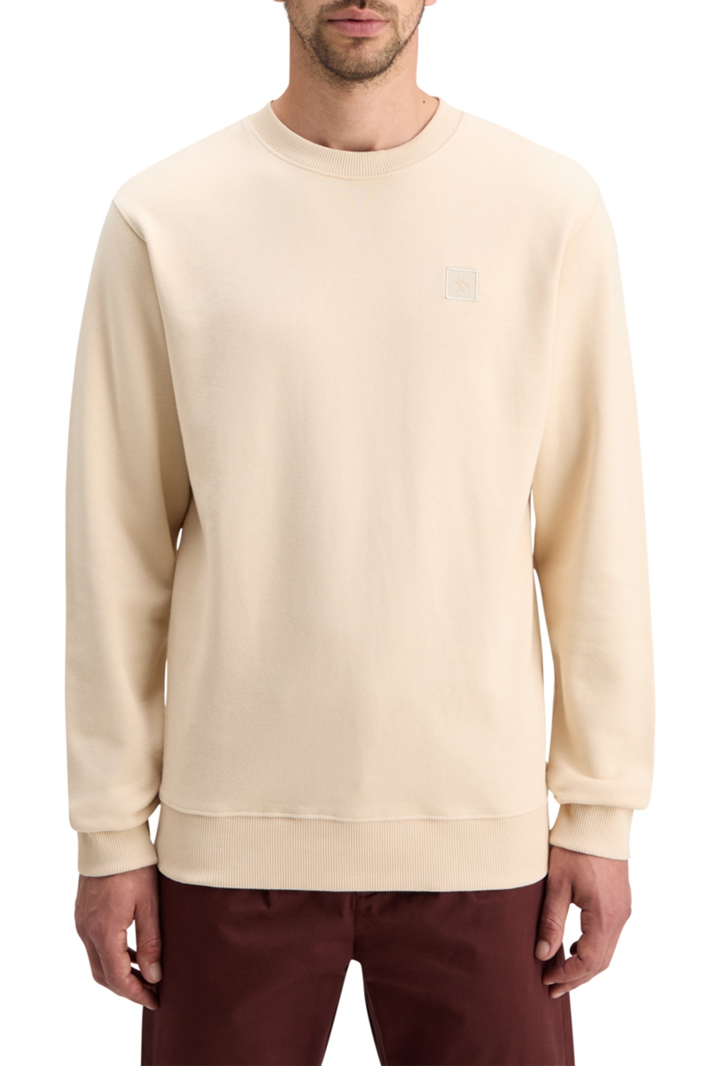 ESSENTIAL LOGO BADGE CREW PARCHMENT 1