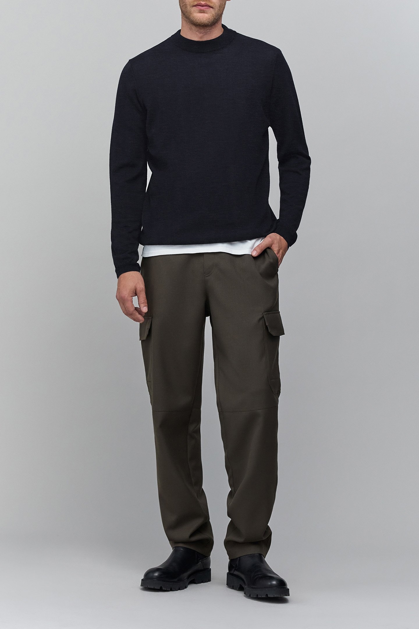 NAVY MOCK-NECK SWEATER 3