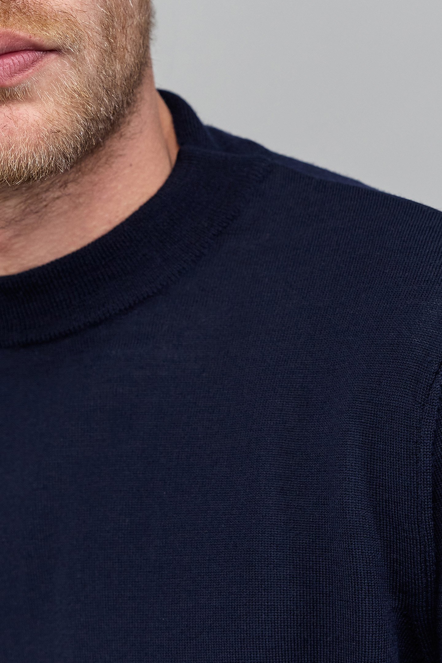 NAVY CREW NECK SWEATER 5