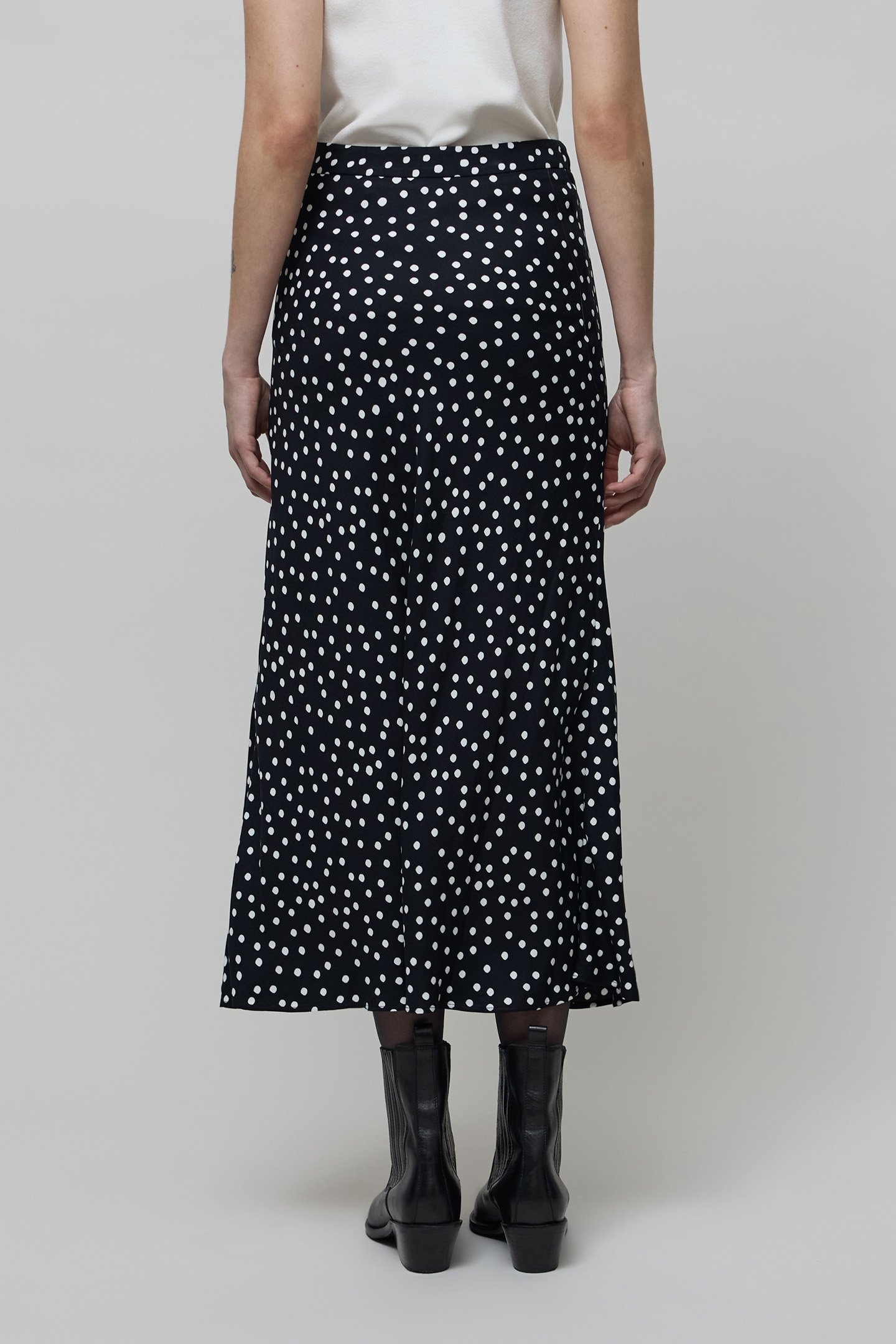 BLACK MIDI SKIRT LENZING™ ECOVERO™ WOMEN'S POLKA DOT PRINT 2