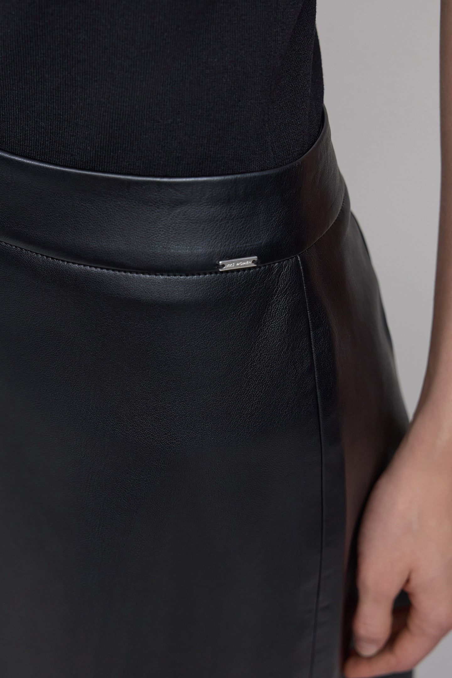 SHORT BLACK ROCK SKIRT 6