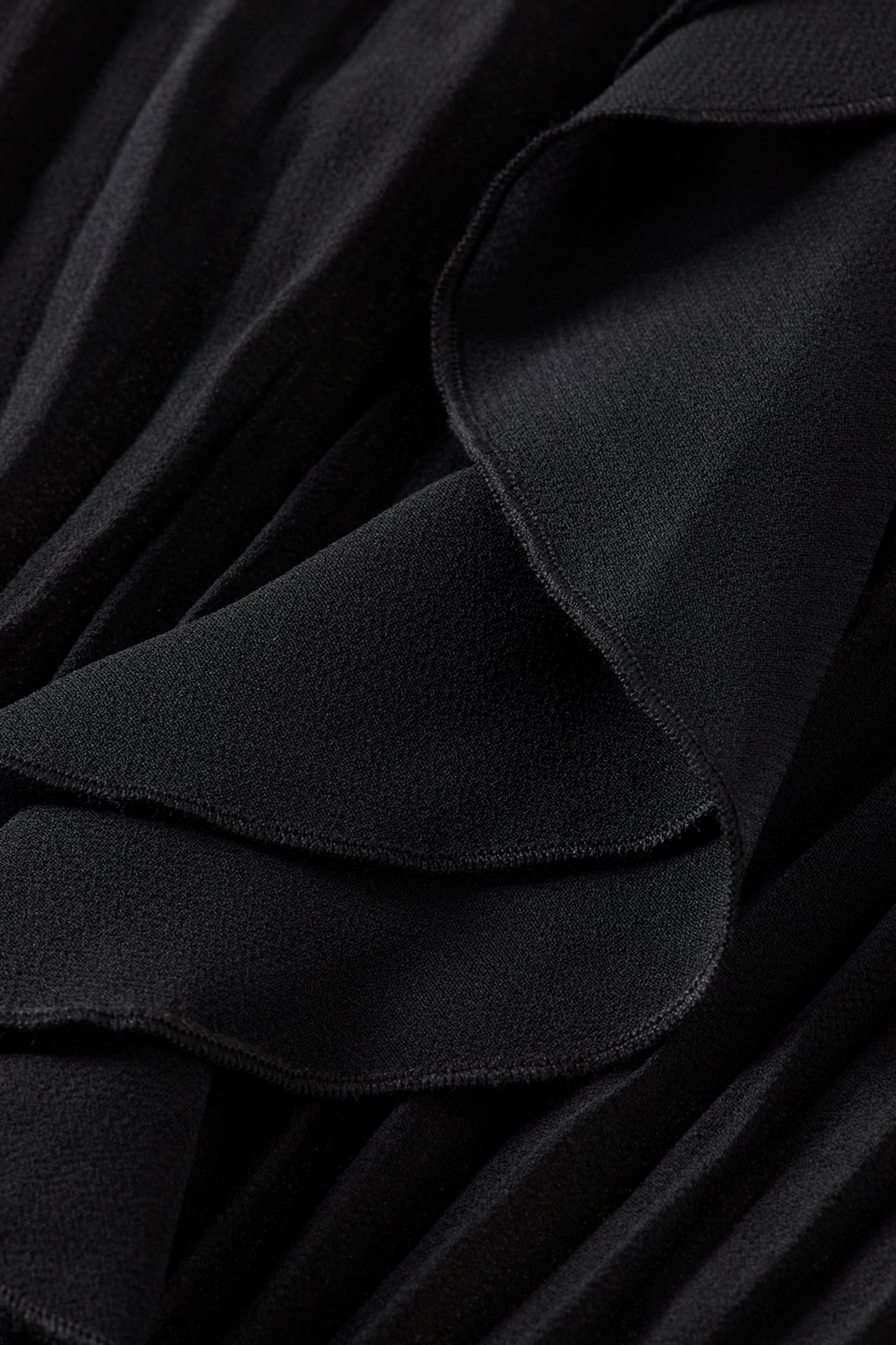 RUFFLED TOP EVENING BLACK 8