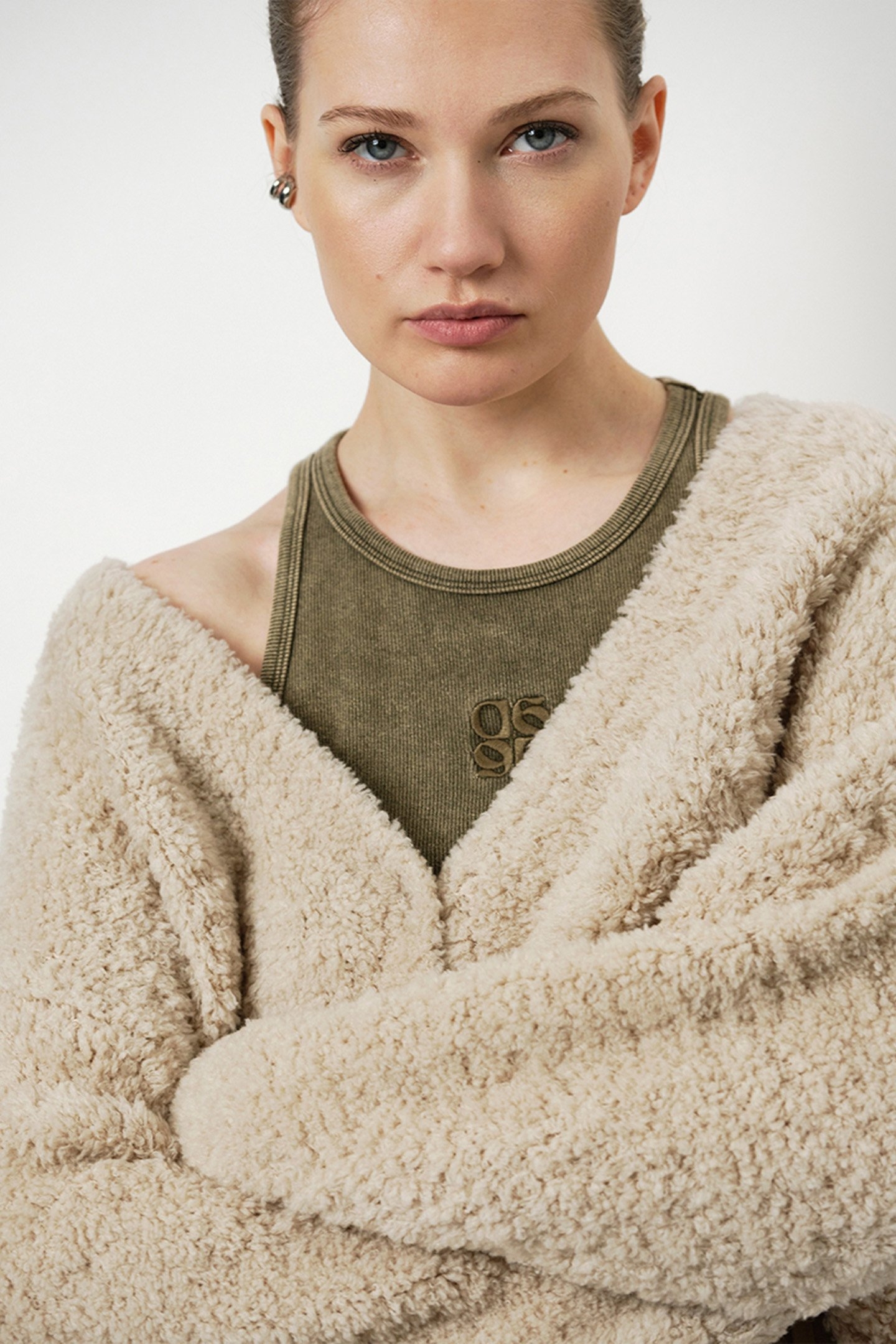 MONOGRAM OIL WASH TANKTOP OLIVE VINE 4