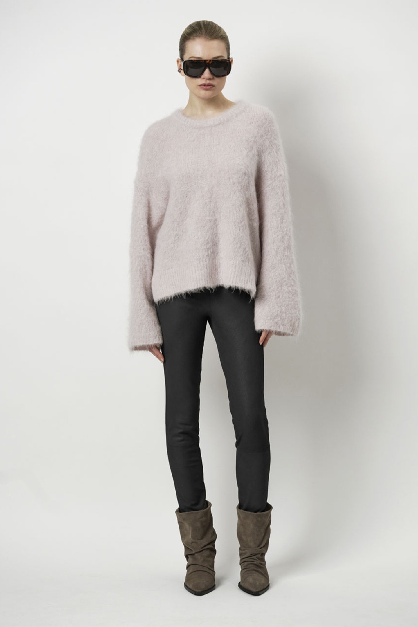 ADDAX CREWNECK SWEATER LOTUS PINK 1