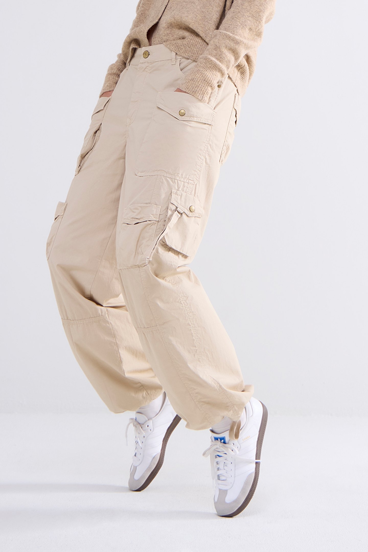 LOOSE CARGO PANTS LT CRISPY PLAIN WEAVE DUNE 4