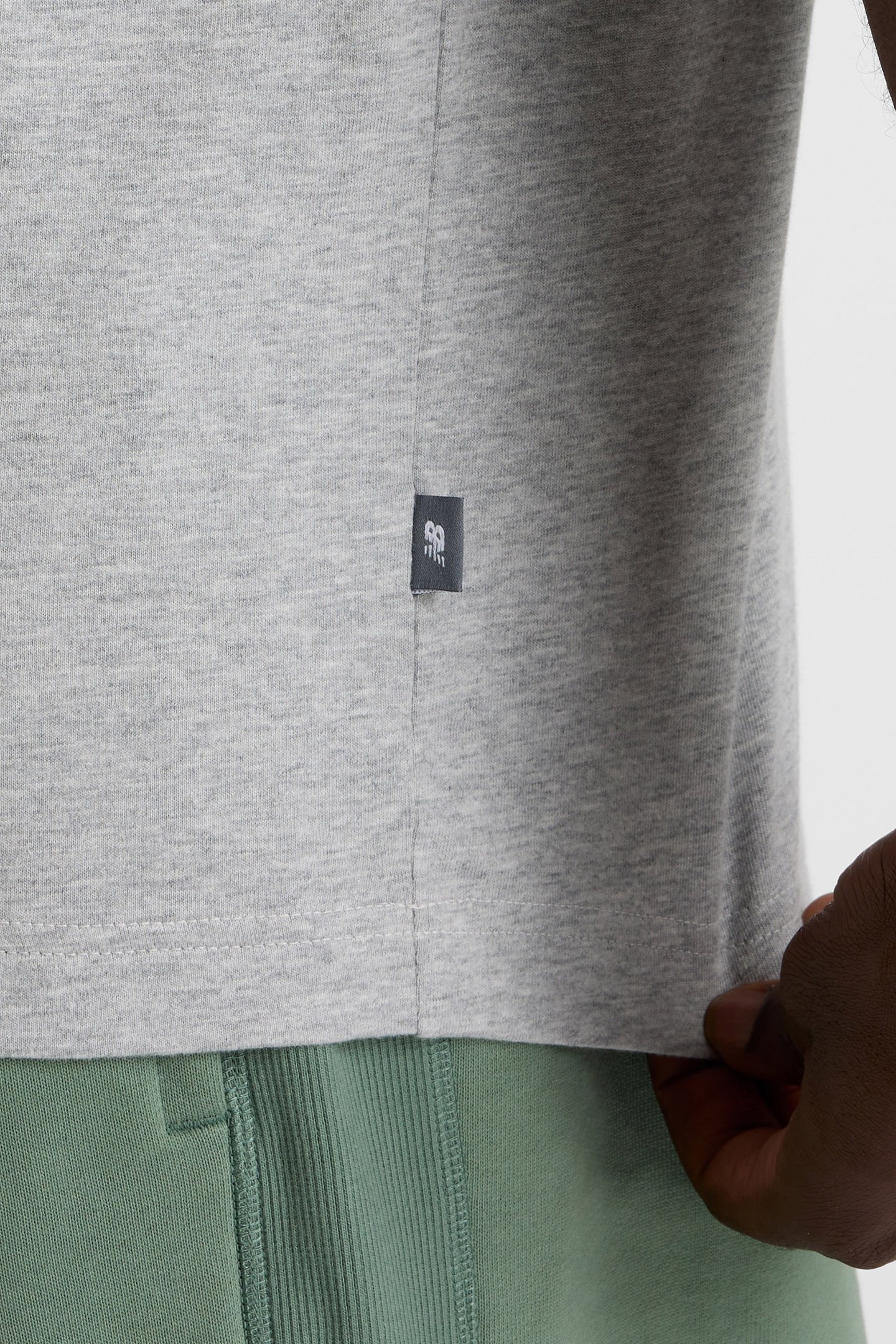 HERITAGE GRAPHIC T-SHIRT ATHLETIC GREY 5