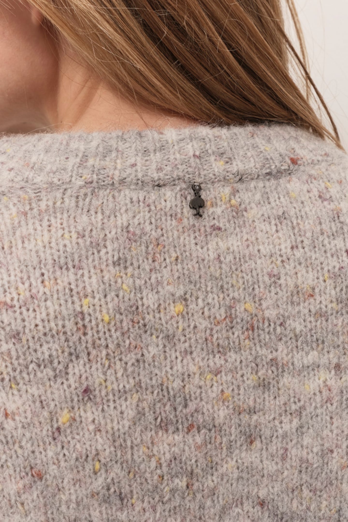 TAIPEI - HEATHER GRAY KNIT SWEATER WITH DOUBLE-KNIT FABRIC 5