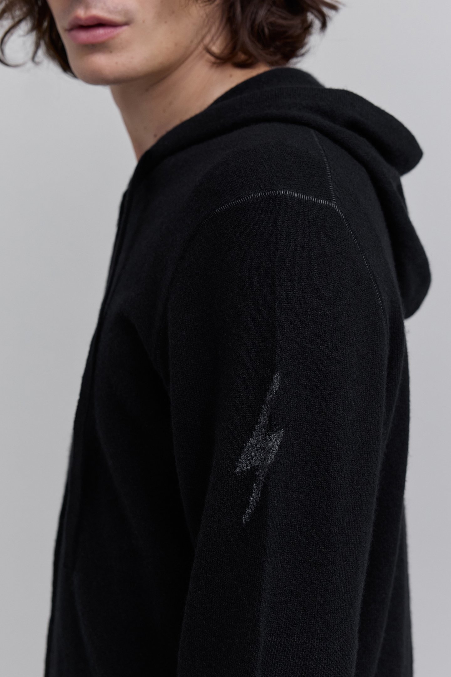 BLACK PURE CASHMERE ZIPPED HOODED CARDIGAN 5