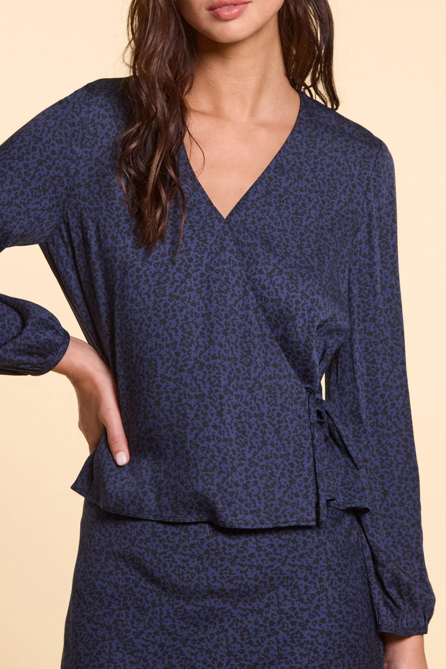 NAVY BLOUSE WITH MICRO LEOPARD PRINT 5