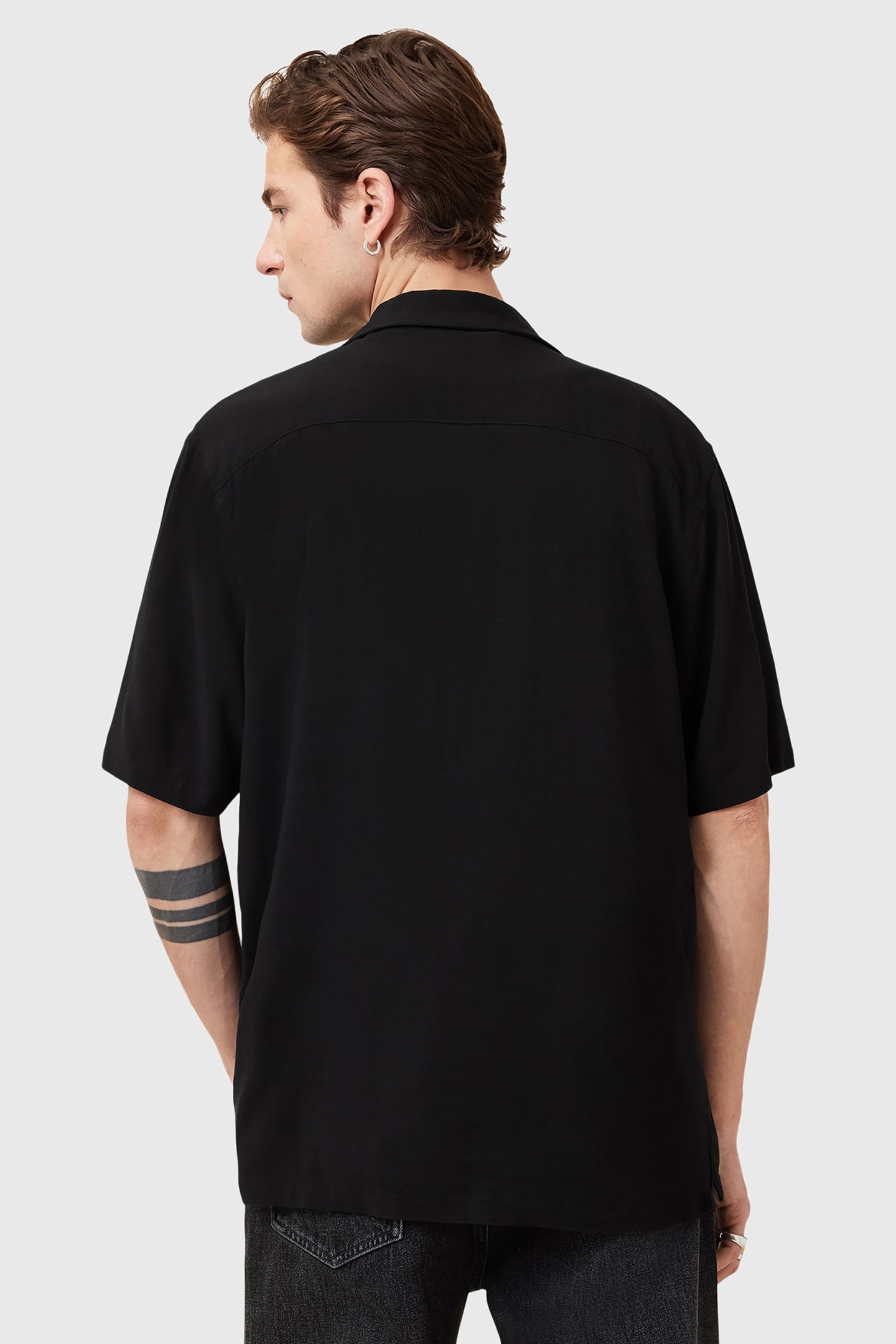 VENICE SS SHIRT BLACK 2