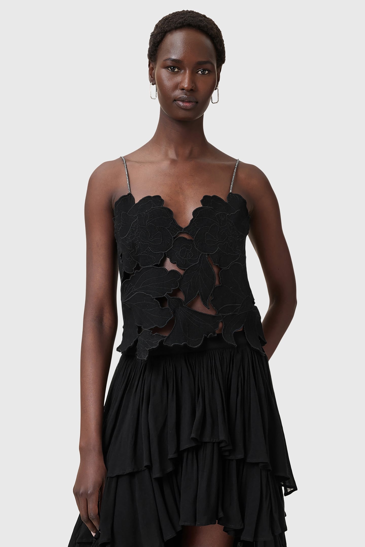 FLORA EMB TOP BLACK 1