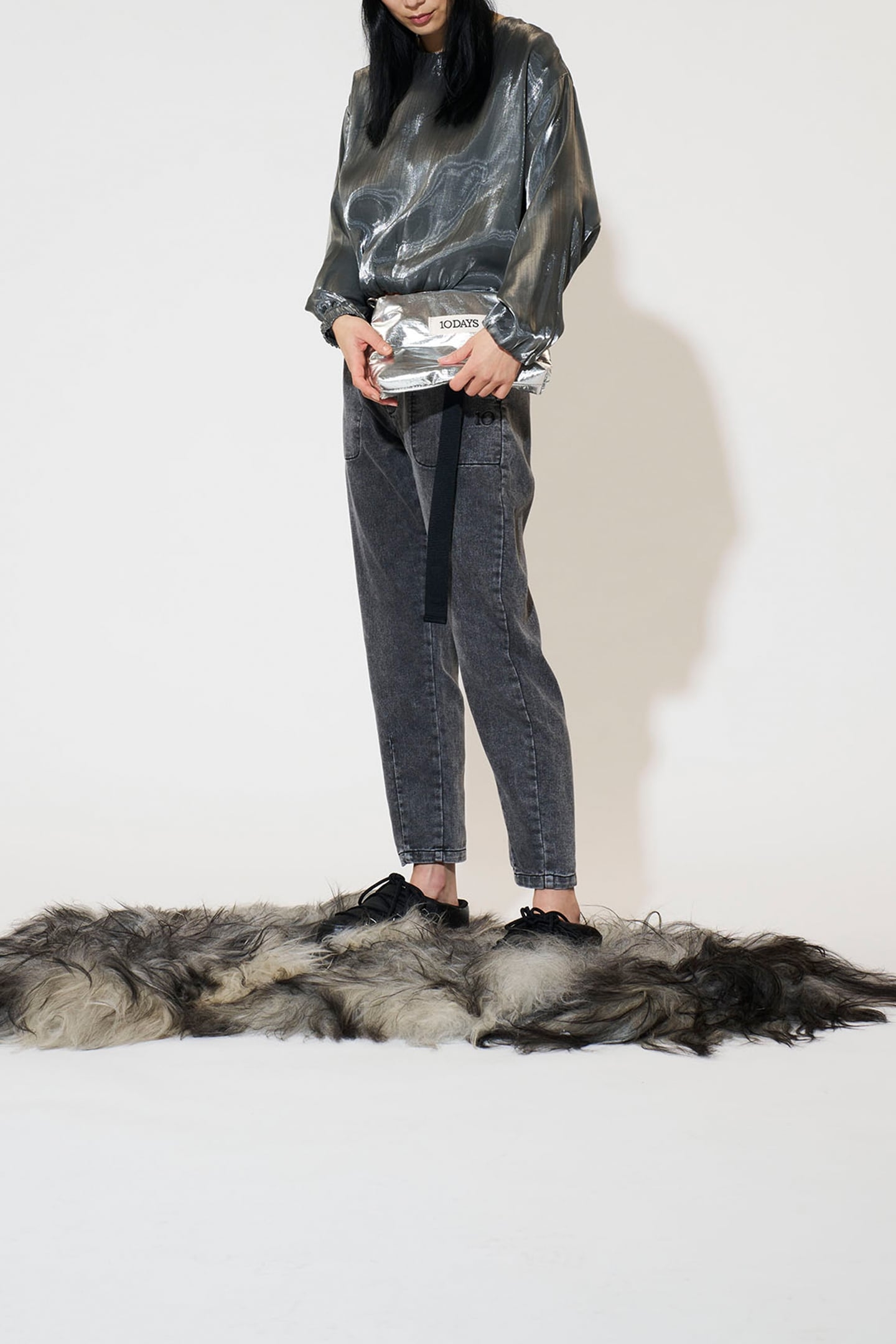 SHINY BALLOON BLOUSE SILVER 7