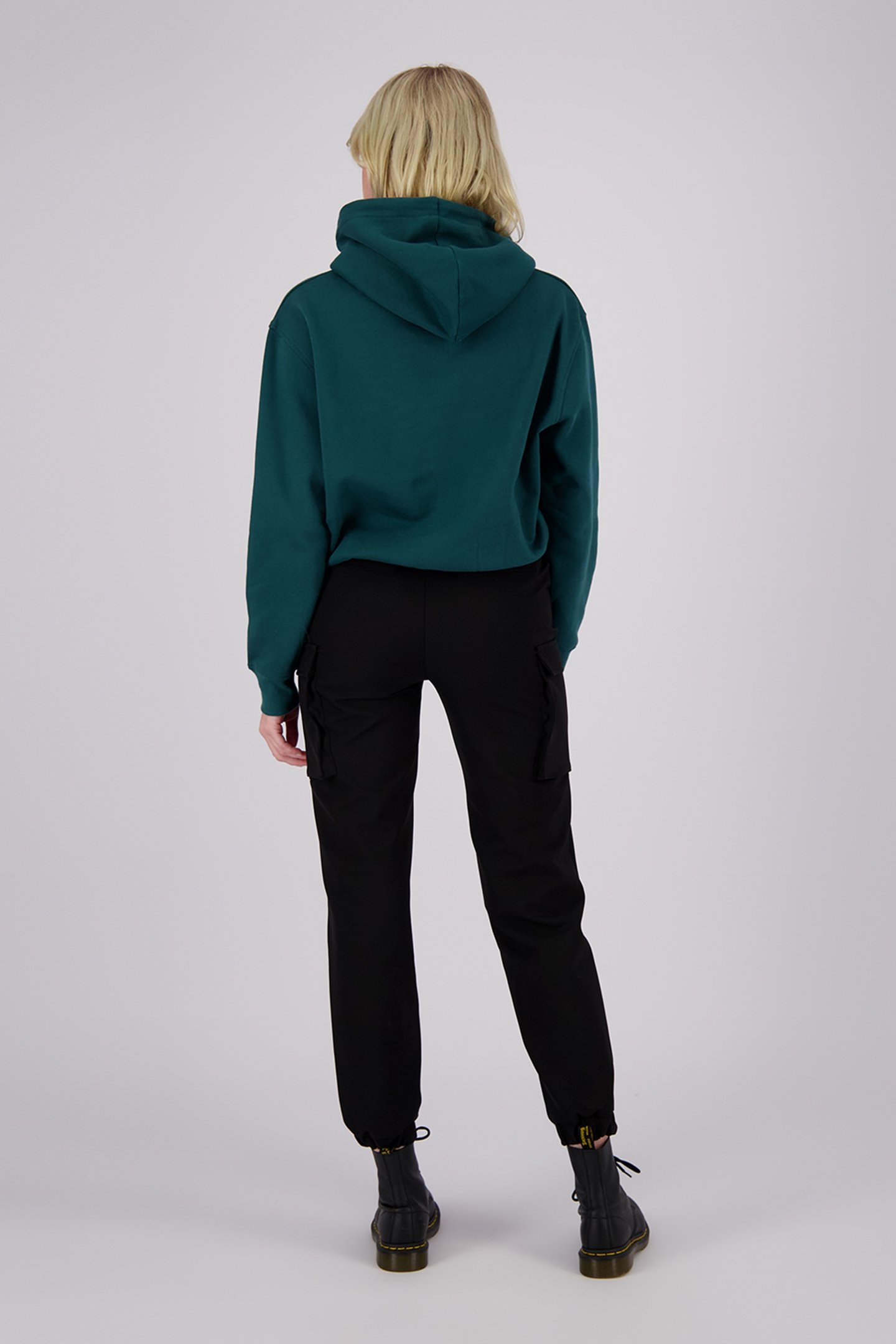 NADINE SWEATERS SACRAMENTO 2