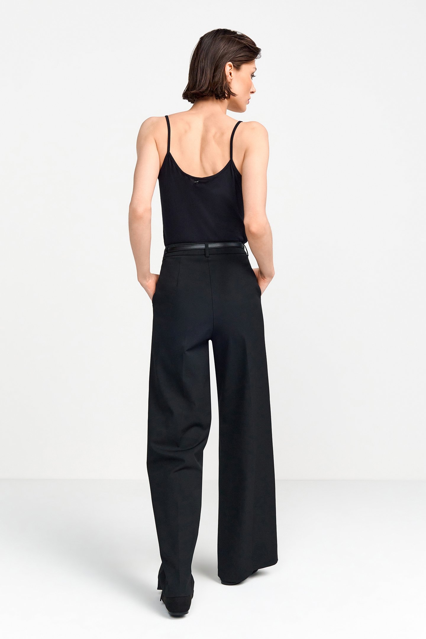 WIDE LEAG PLEATED PANTS BLACK 3