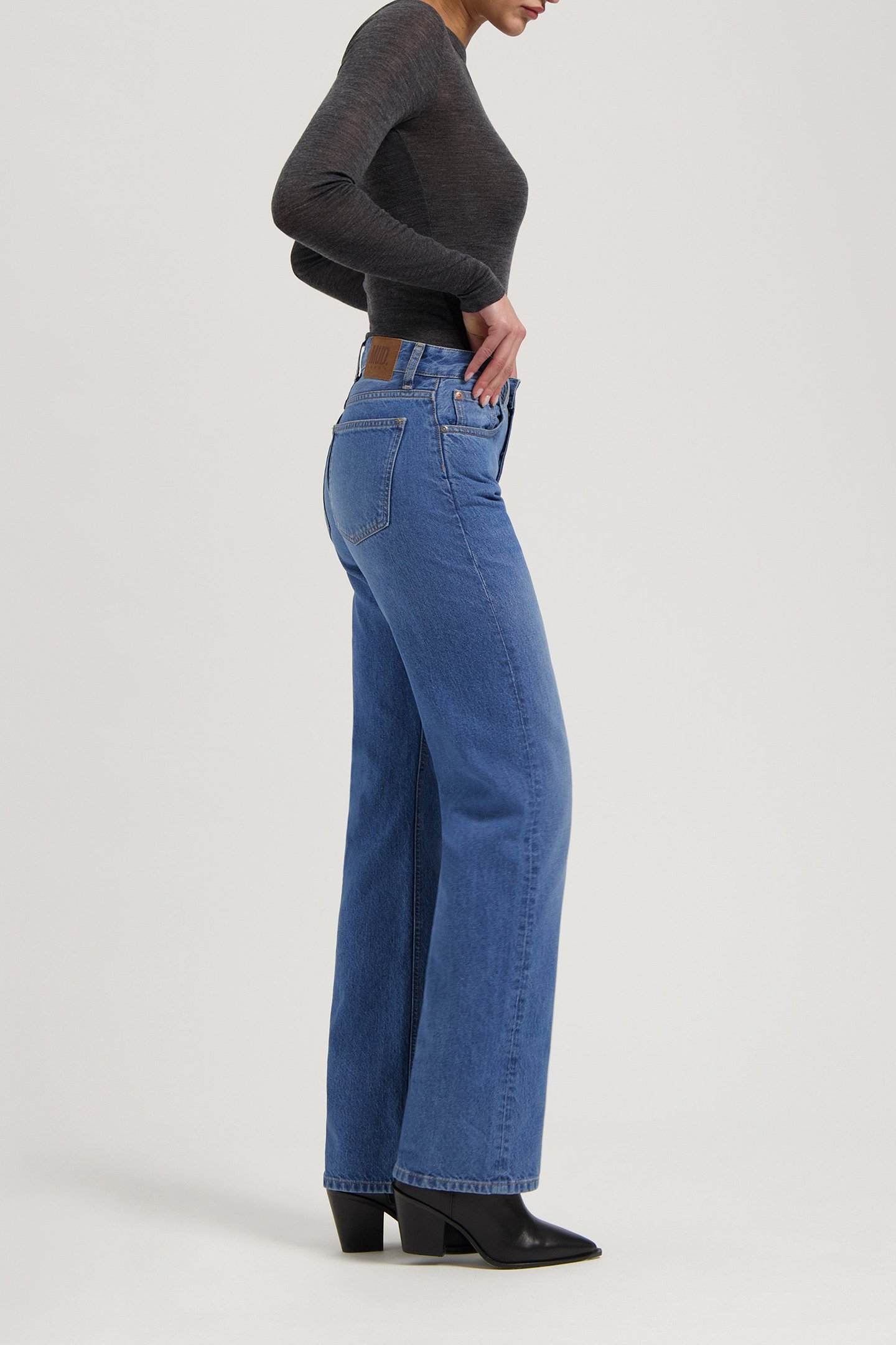 JAMIE MID LOOSE FRESH FADE 5