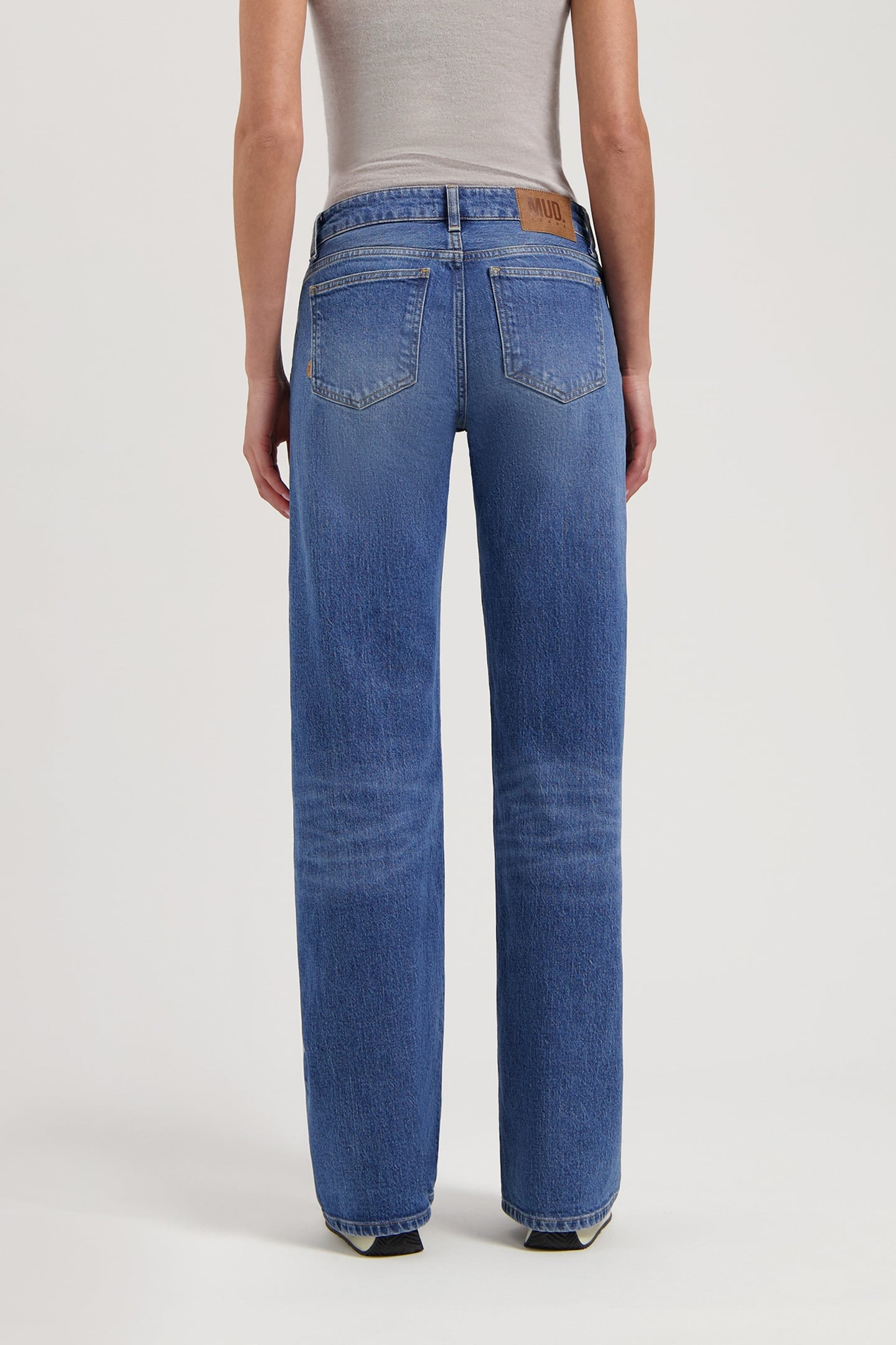 CLEO MID LOOSE OLD STONE 2