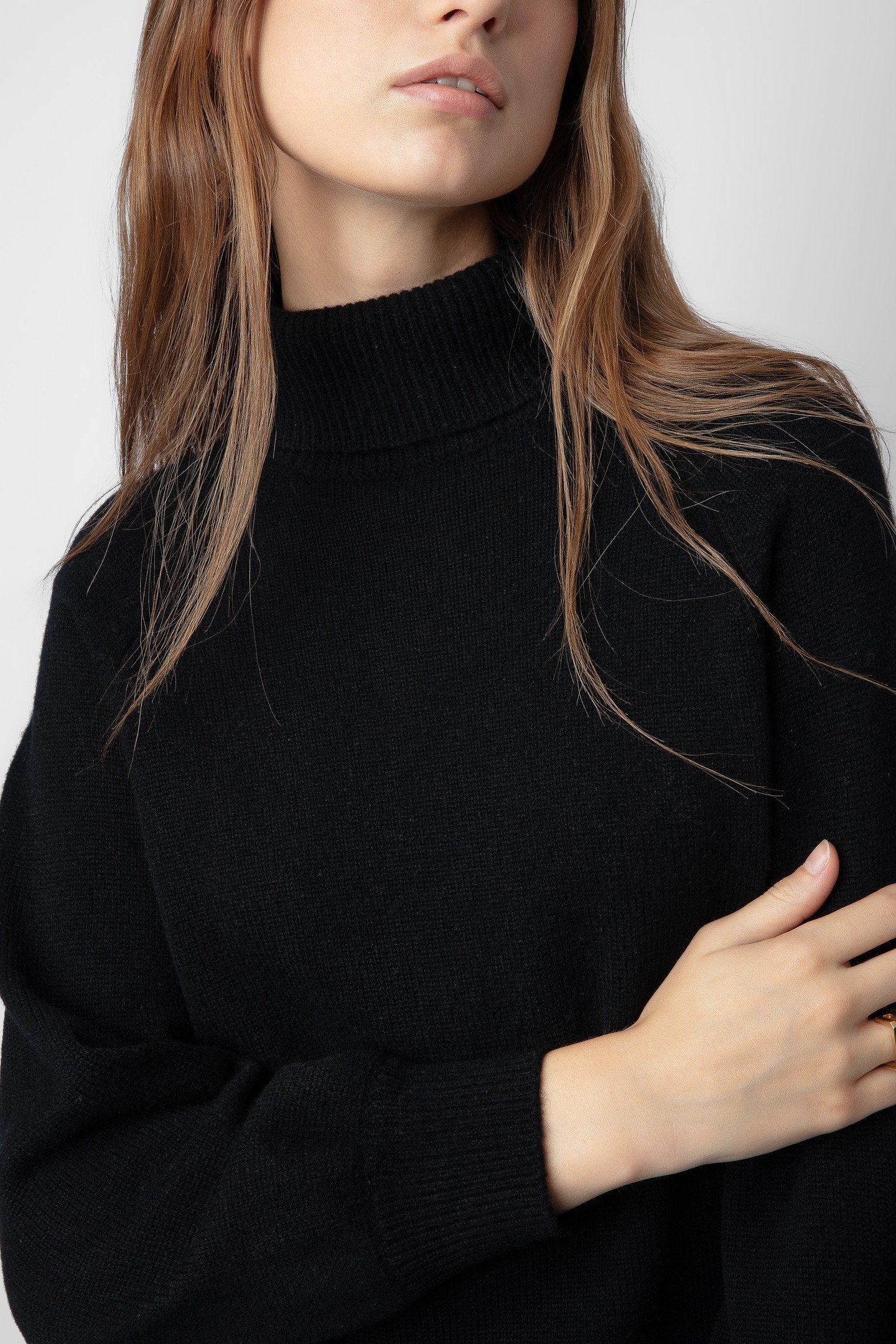 MORY CASHMERE SWEATER NOIR 5