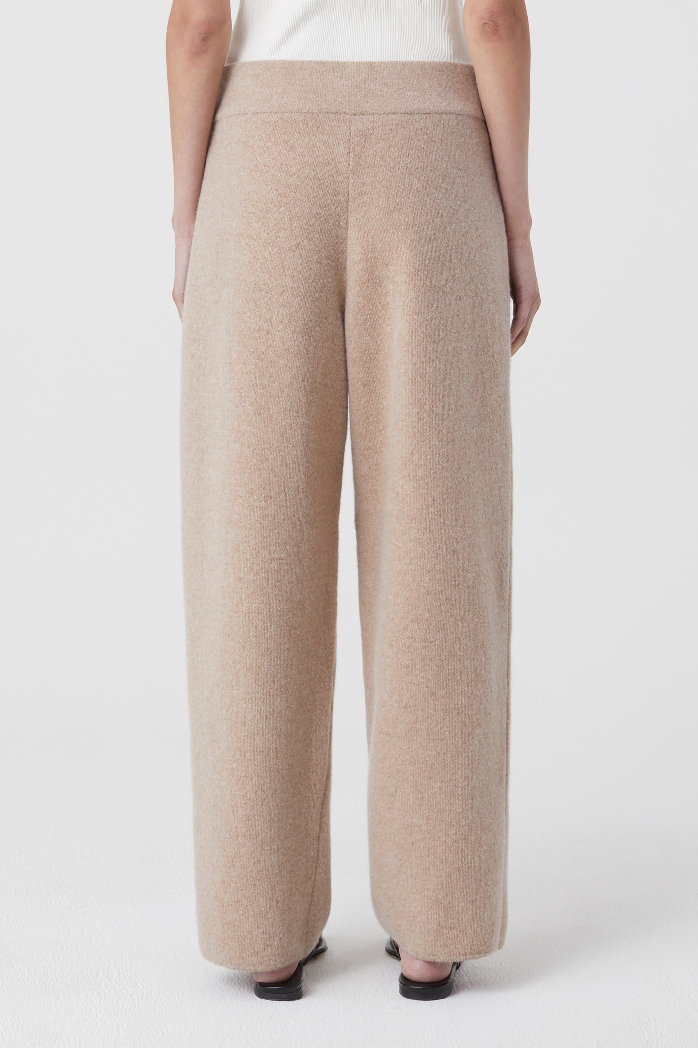 KNITTED JOGGER PANTS CHINO BEIGE 5