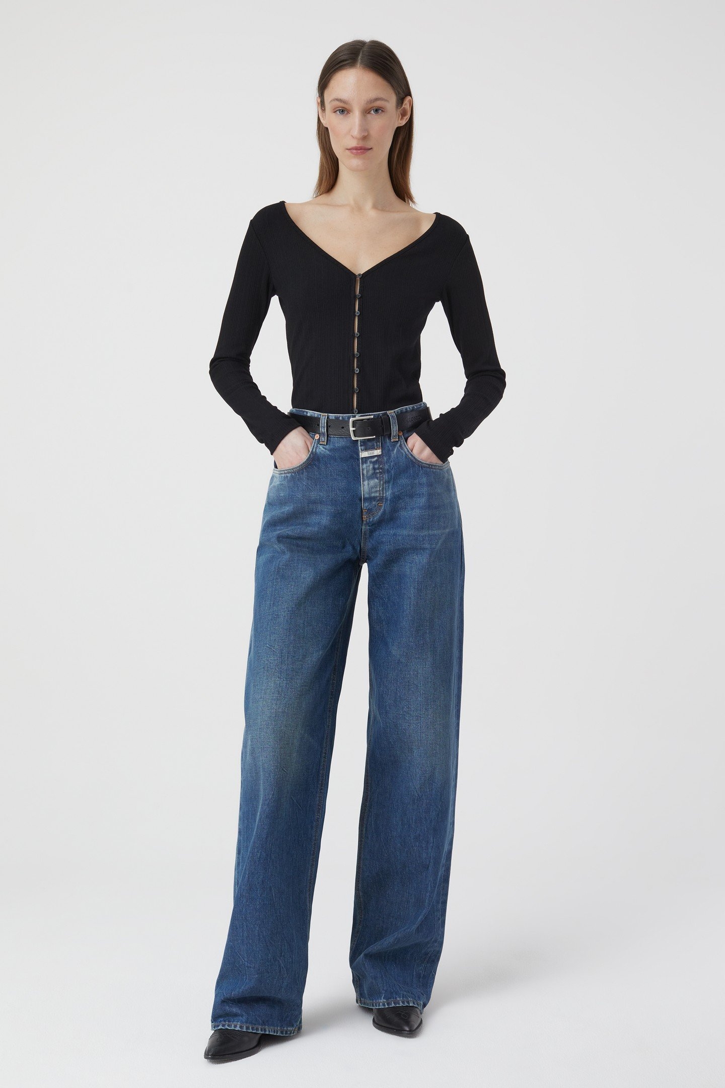 V NECK CARDIGAN T-SHIRTS BLACK 2