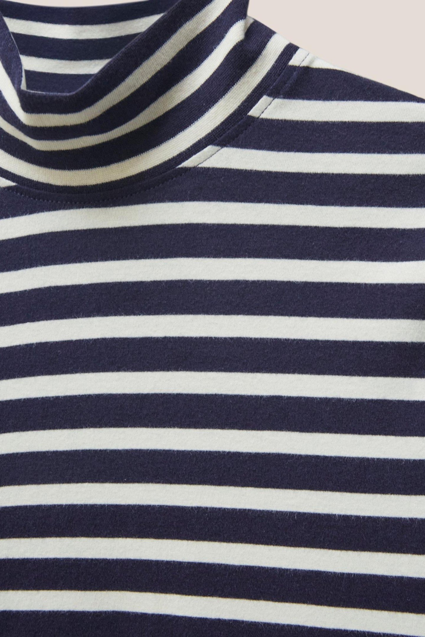 CAMILE HIGH NECK TEE NAVY MULTI 4