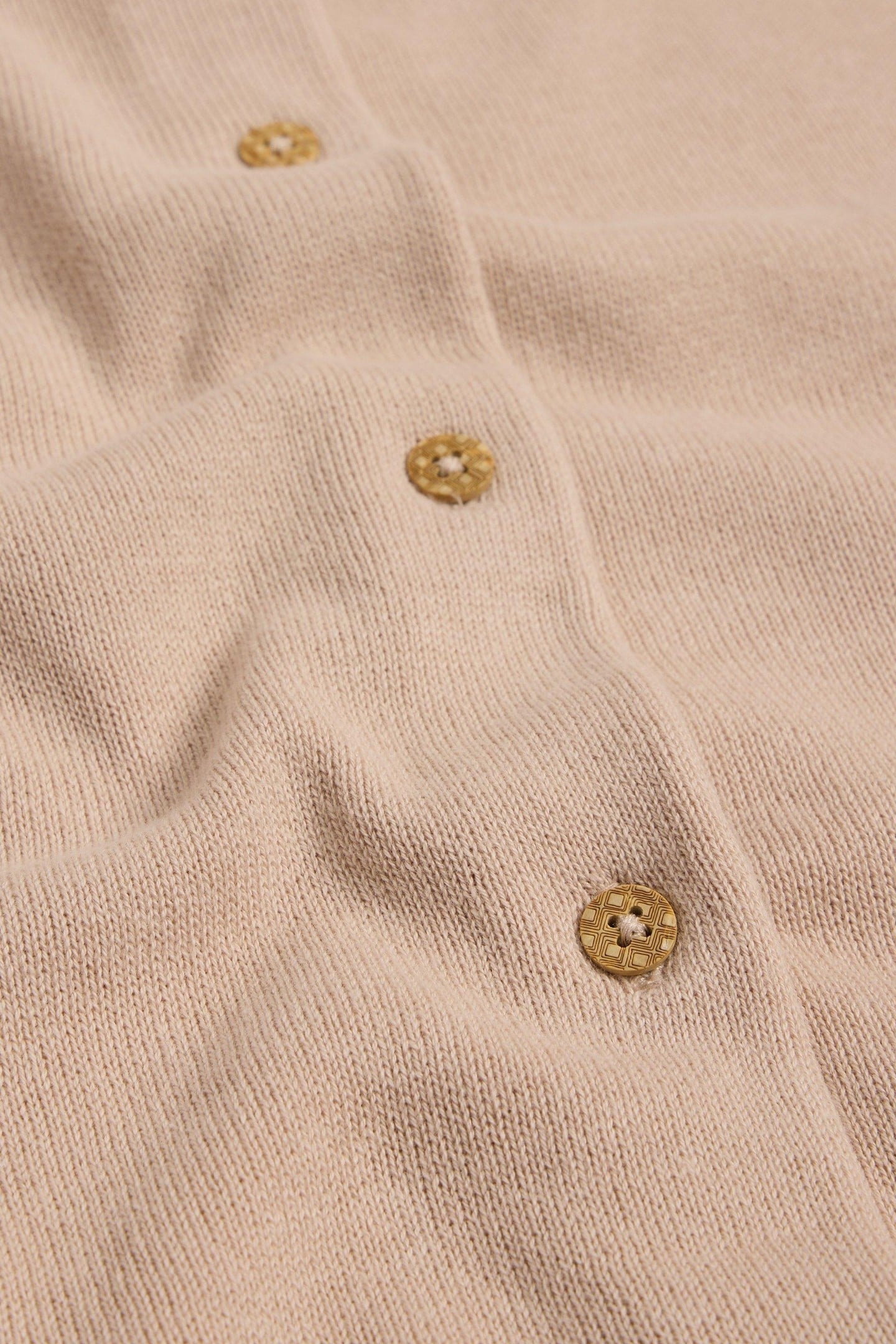 MILLIE CARDI DARK NATURAL 2