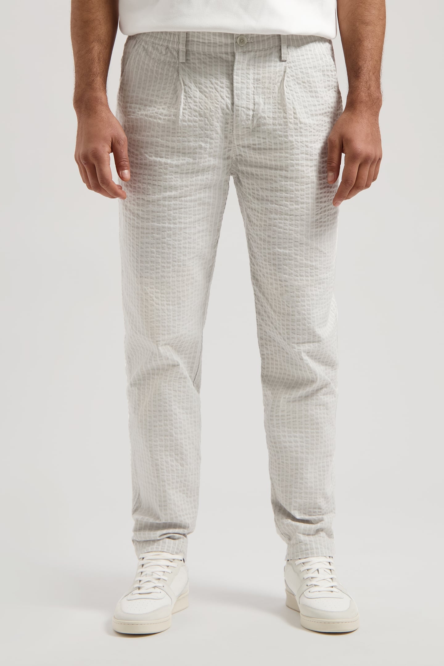 DS_LOGAN EASY SILVER BIRCH 1