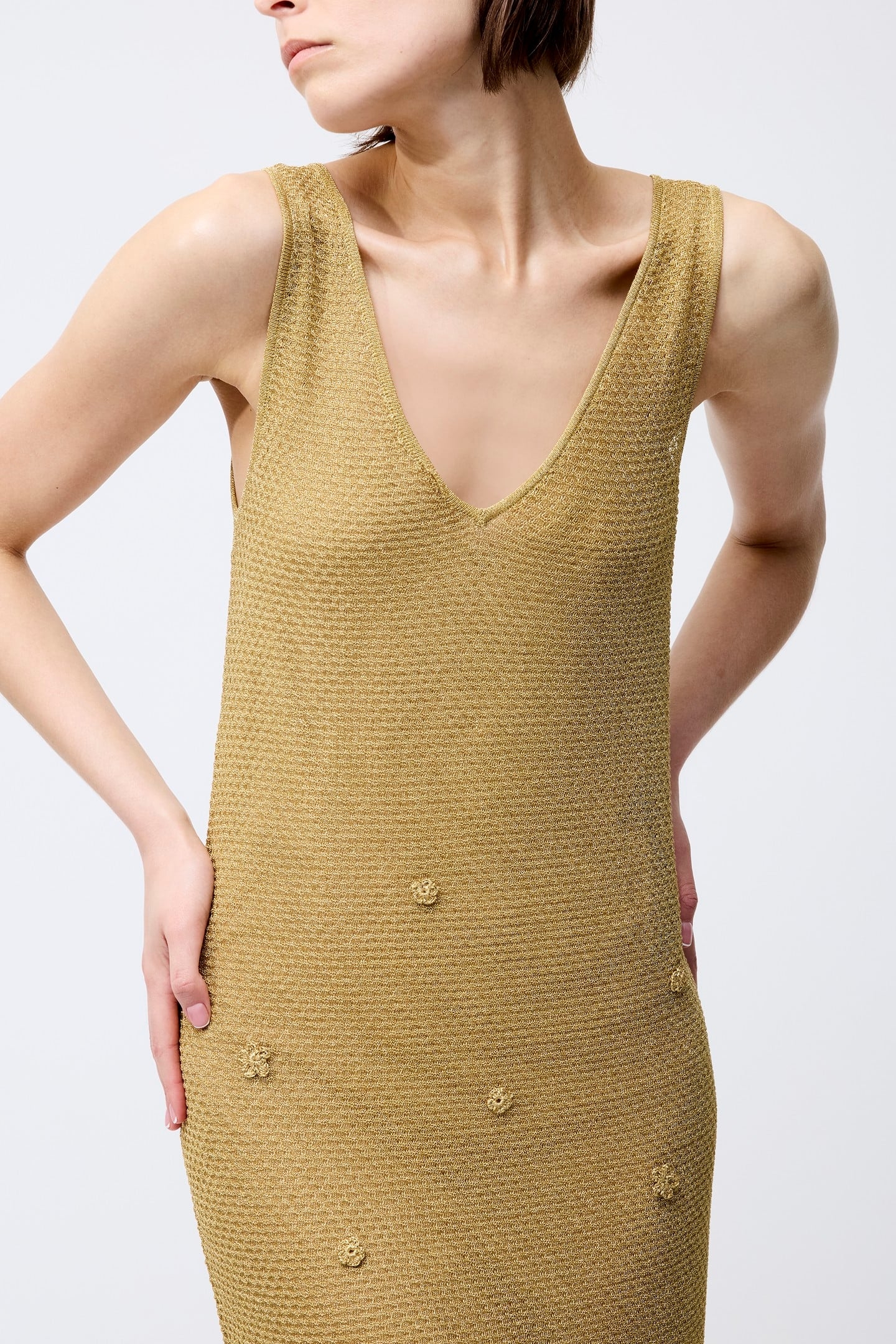 FLORAL APPLIQUE METALLIC DRESS GOLD 3