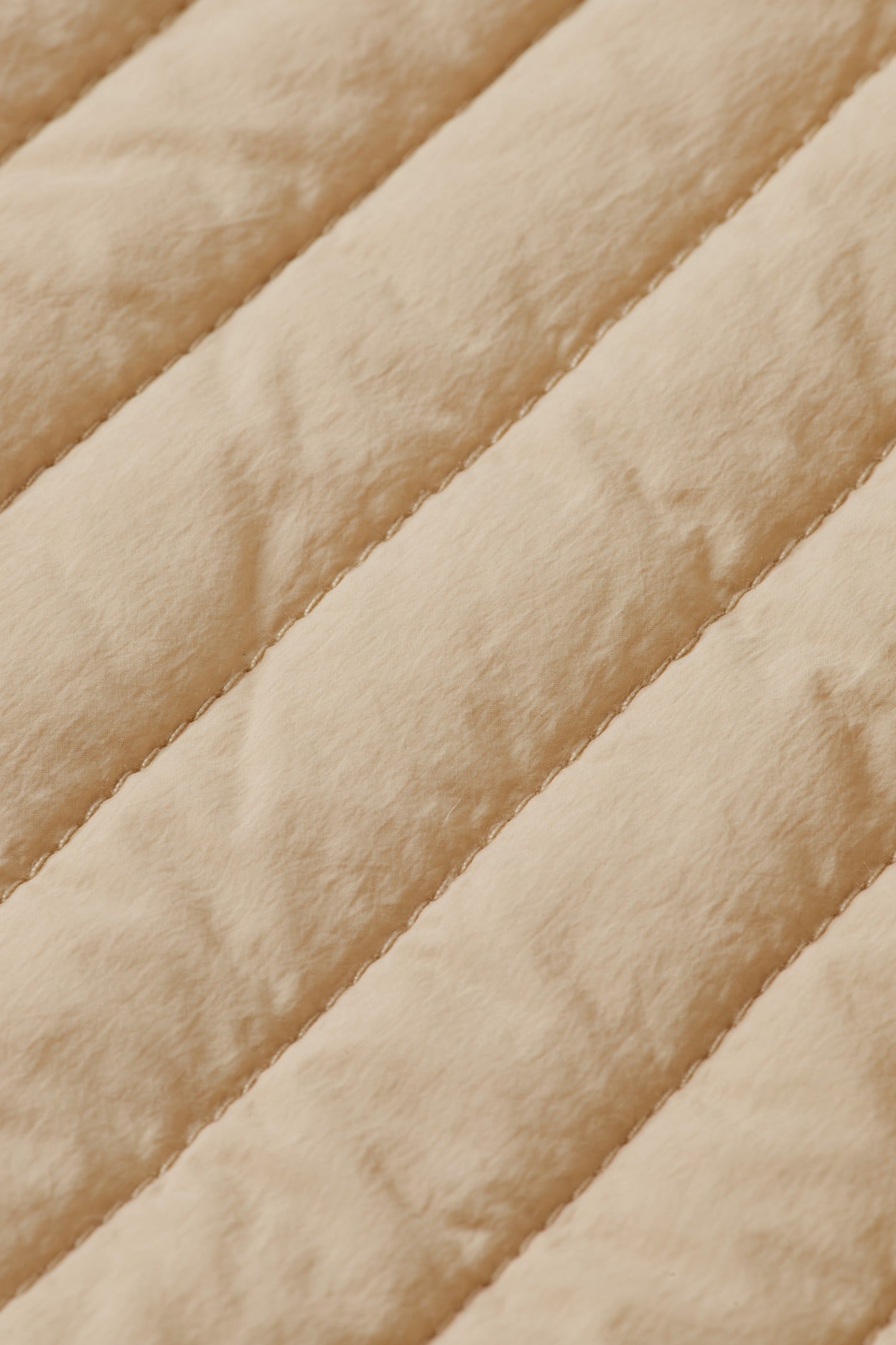 REVERSIBLE QUILTED BOMBER SOFT CAMEL/ ABSTRACT SUN SAND 8