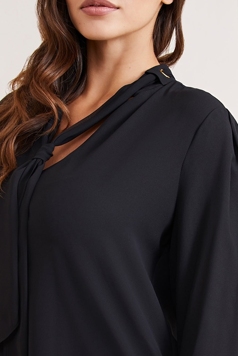 PHOEBE CHAIN BLOUSE JET BLACK 4