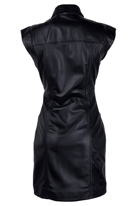 DELLA BLACK 2
