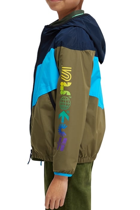 COLOUR BLOCK LIGHTWEIGHT JACKET IN RECYCLED POLYESTER COLOUR 7