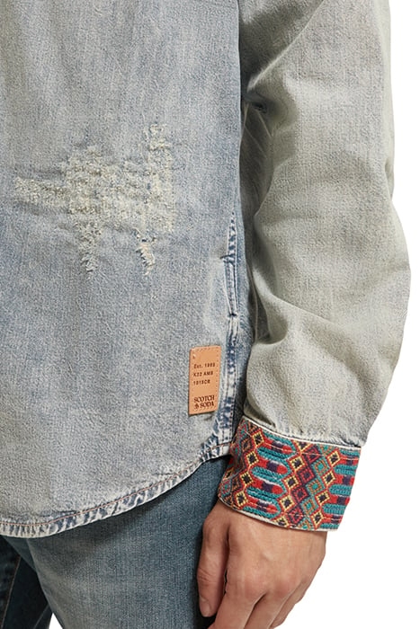 DENIM WESTERN SHIRT WITH DAMAGES AND EMBROIDERED CUFFS INDIG 7