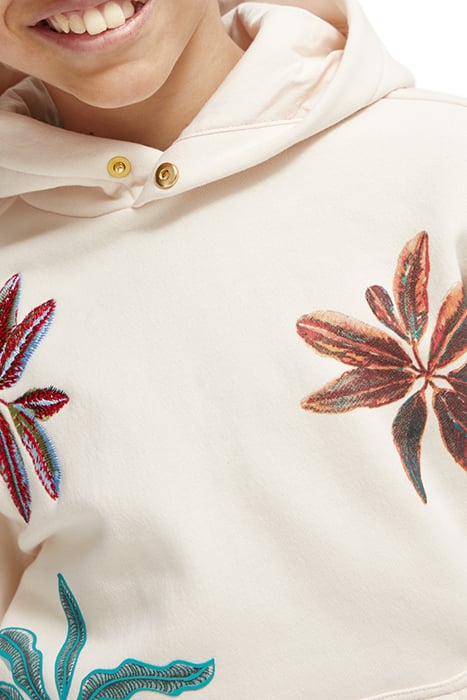 OVERSIZED FIT PLACED ARTWORK HOODIE CONTAINS ORGANIC COTTON 6