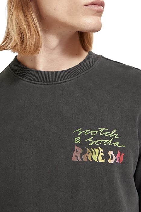 REGULAR FIT ARTWORK SWEATSHIRT WITH SPRAY IN ORGANIC COTTON 6