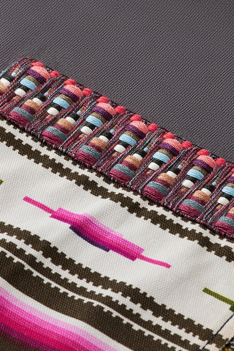 RELAXED FIT WOVEN APPLIQUE T-SHIRT IN COTTON-KAPOK BLEND MOO 7